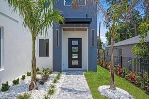 featured image of 1156 Cocoanut Ave