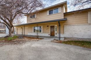 2960 S Apple St - Photo 1 of 1