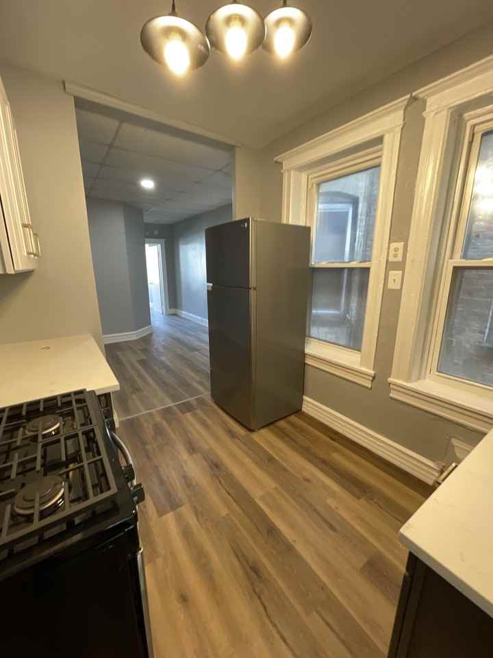 102 Romaine Ave #6 - Photo 2 of 8