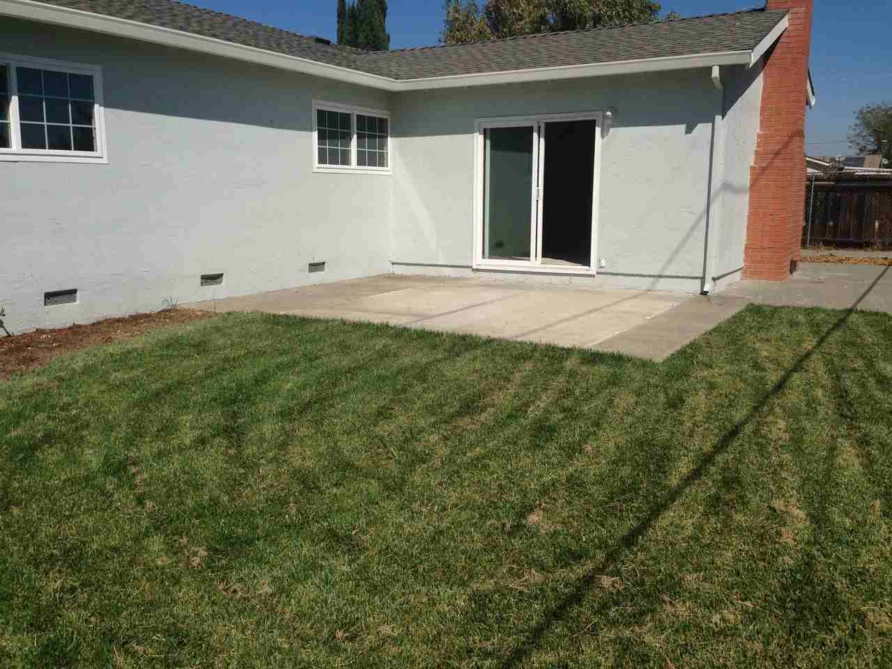 1660 Dover Ave - Photo 2 of 14