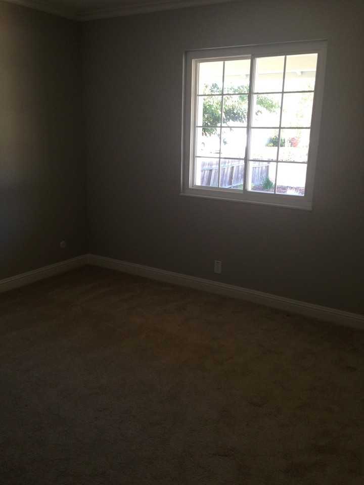 1660 Dover Ave - Photo 7 of 14