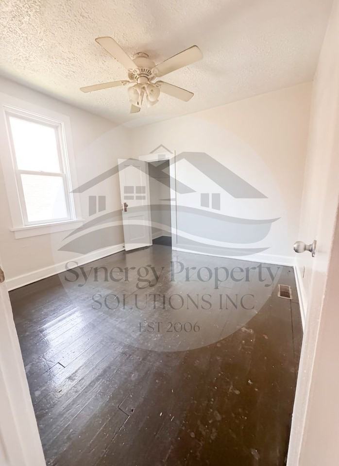 40 Gibson Ave - Photo 4 of 8