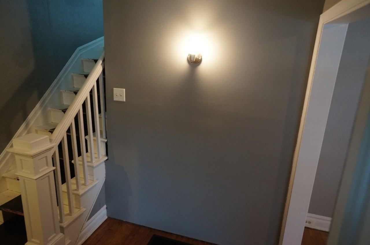 707 E 2nd St - Photo 3 of 13