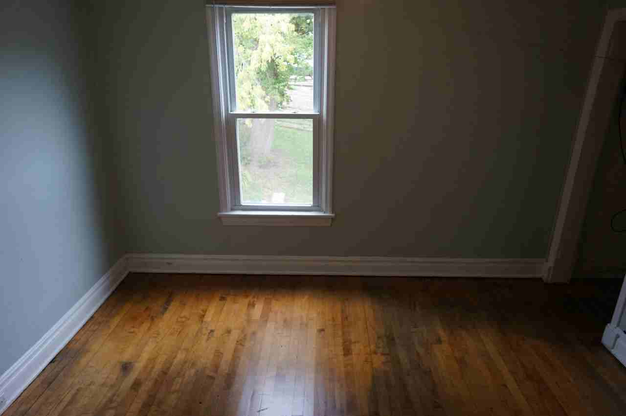 707 E 2nd St - Photo 7 of 13