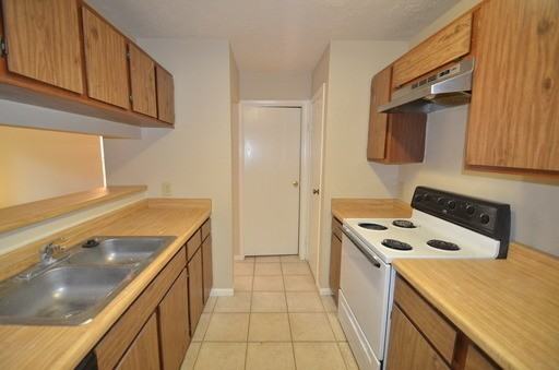 56 Fallshire Dr - Photo 2 of 11