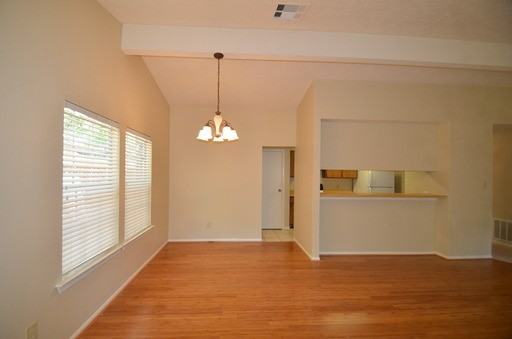 56 Fallshire Dr - Photo 5 of 11