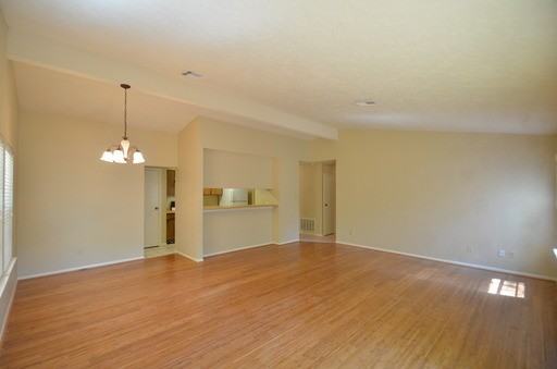 56 Fallshire Dr - Photo 6 of 11