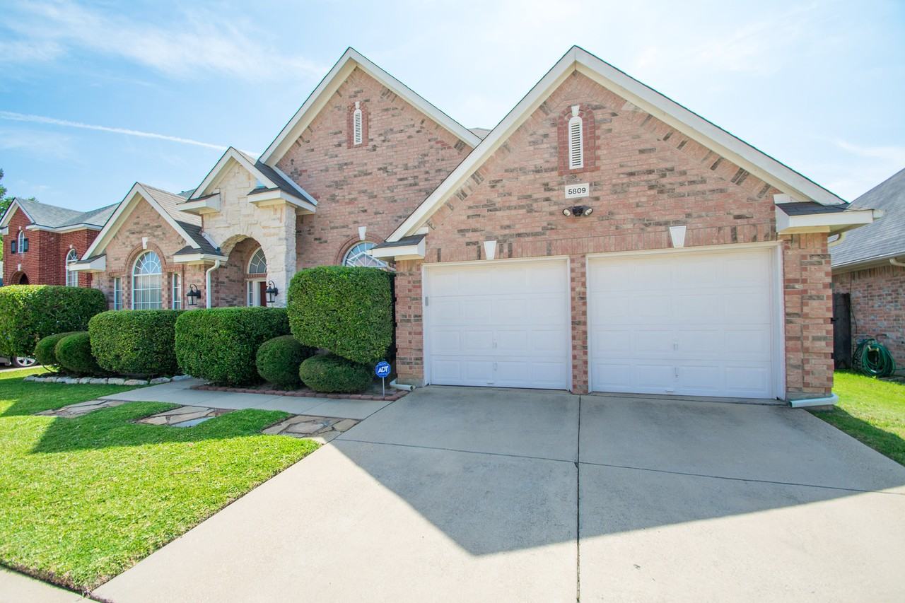5809 Coldsworth Ct - Photo 2 of 27