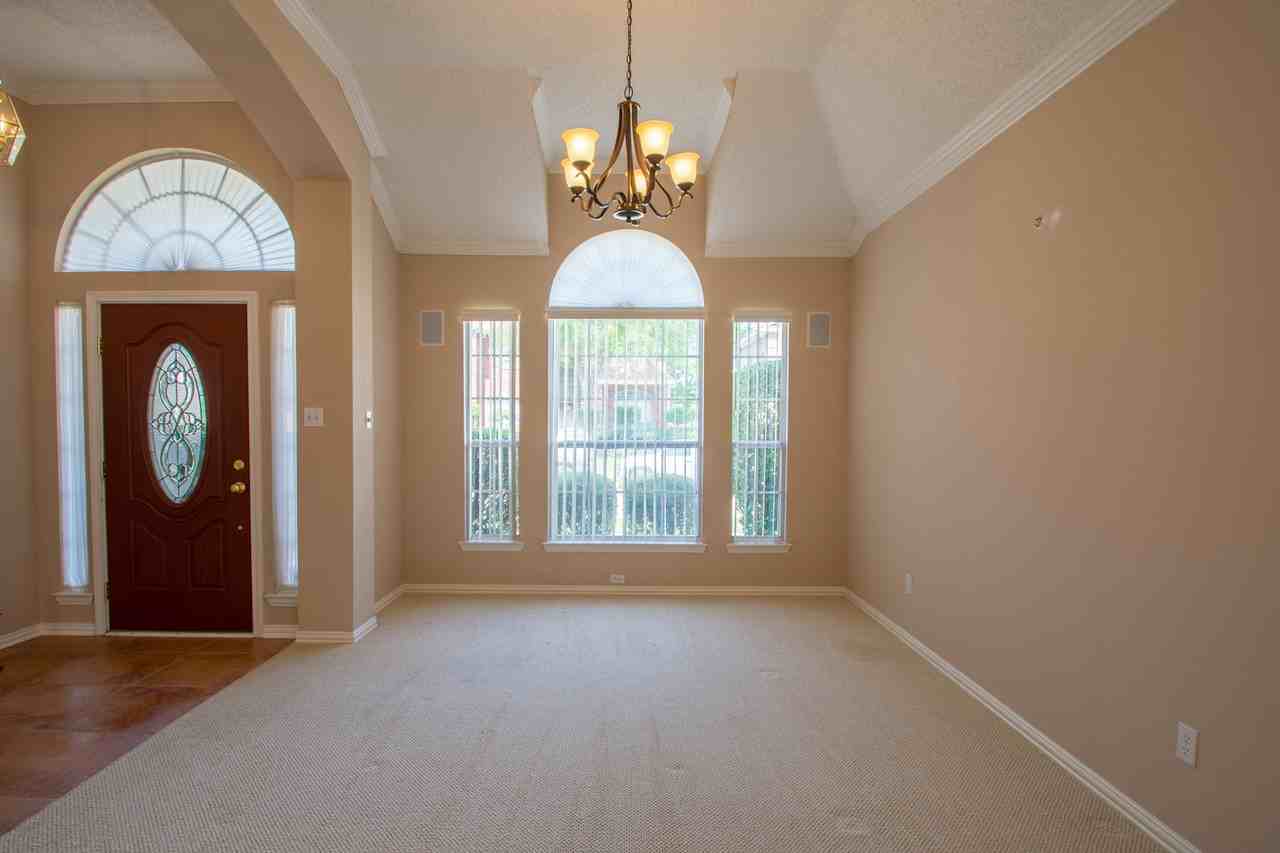 5809 Coldsworth Ct - Photo 5 of 27