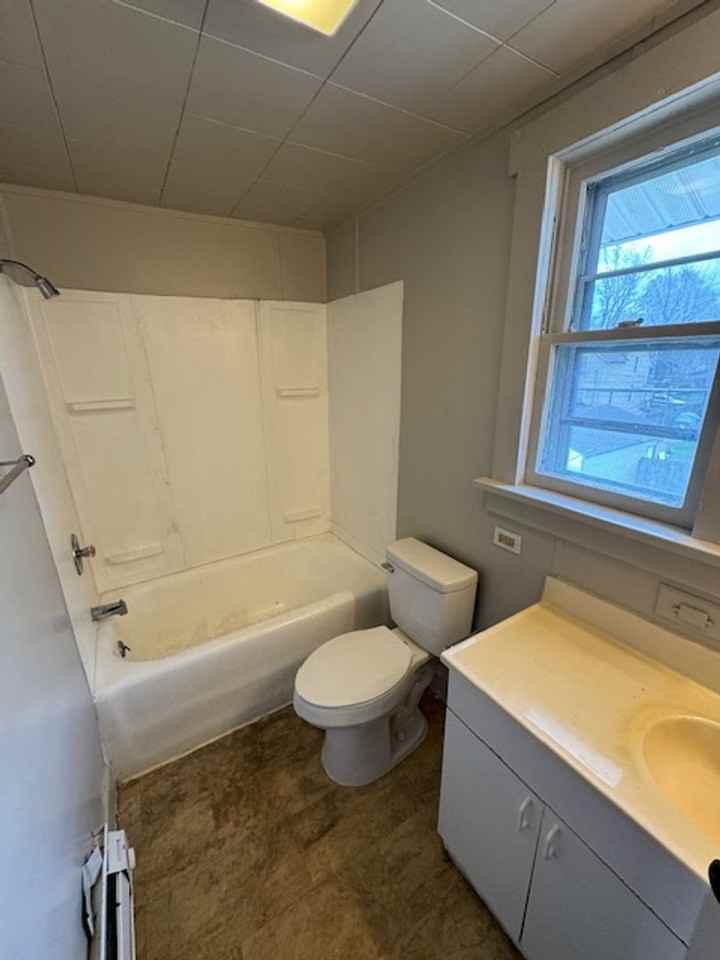 1516 Bayer Ave - Photo 7 of 10