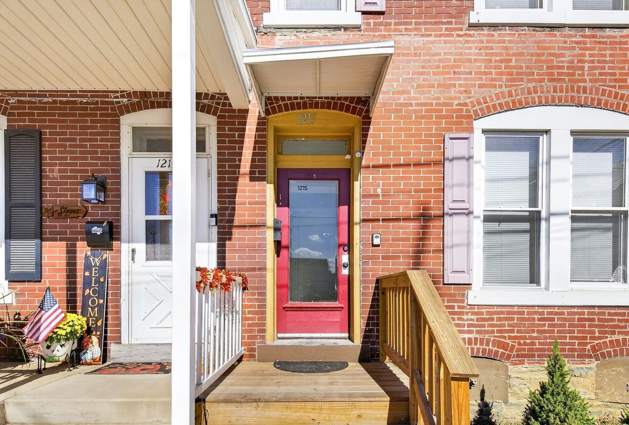 1215 Lehman St - Photo 3 of 39