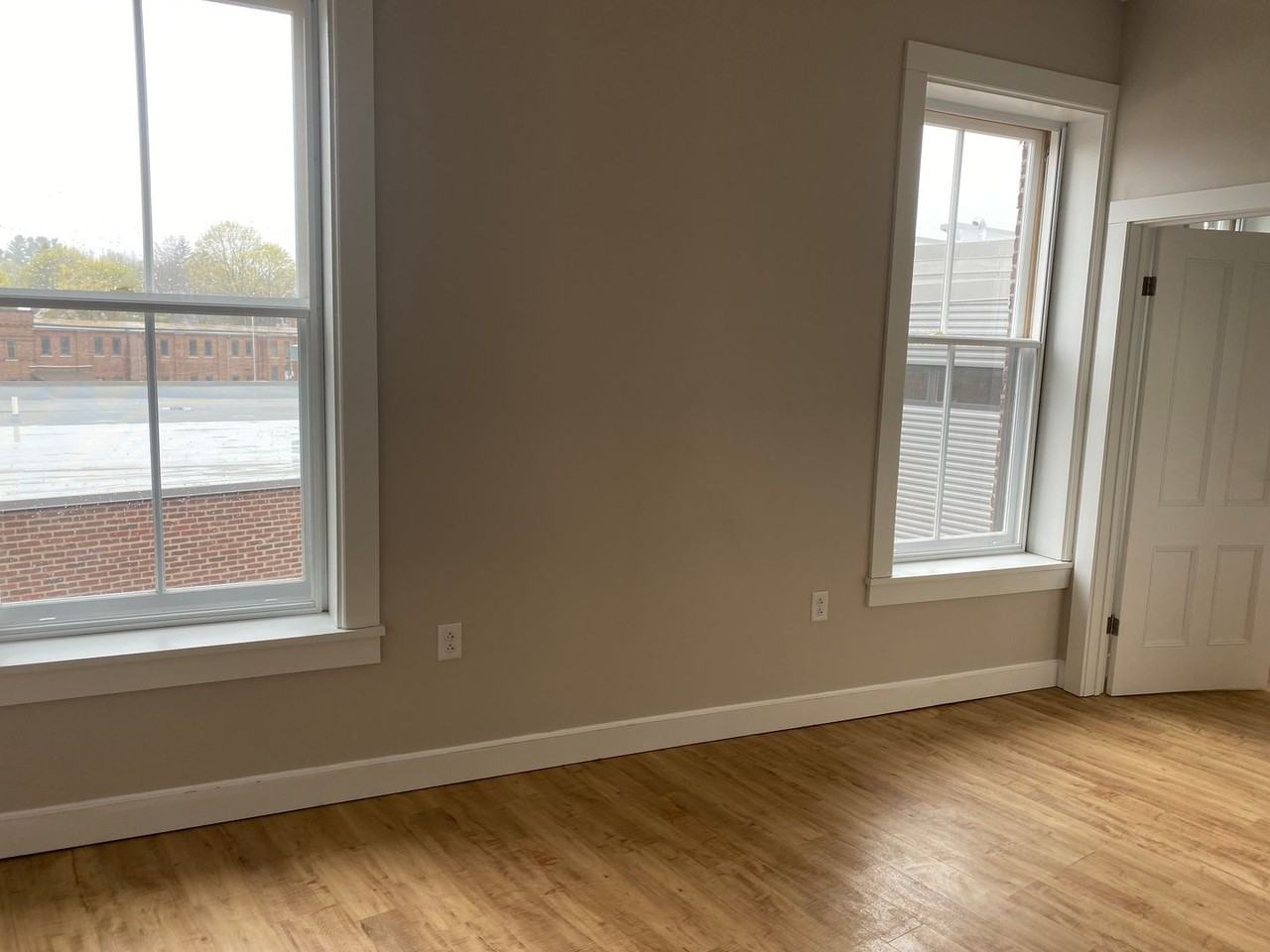 339 Main St - Photo 7 of 15