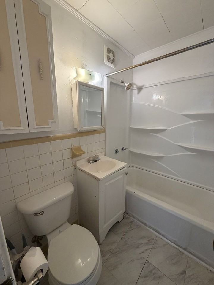 1019 Lanier Ave - Photo 7 of 11