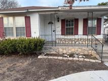 1345 W Hollywood Ave - Photo 1 of 1