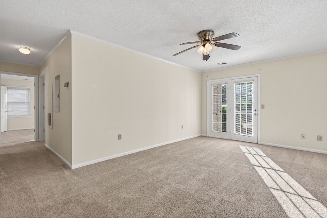 403 Wormwood Ln #D - Photo 6 of 27