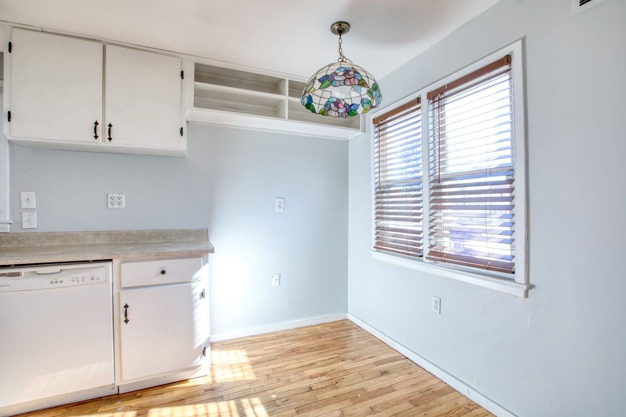 124 Mayflower St - Photo 7 of 26