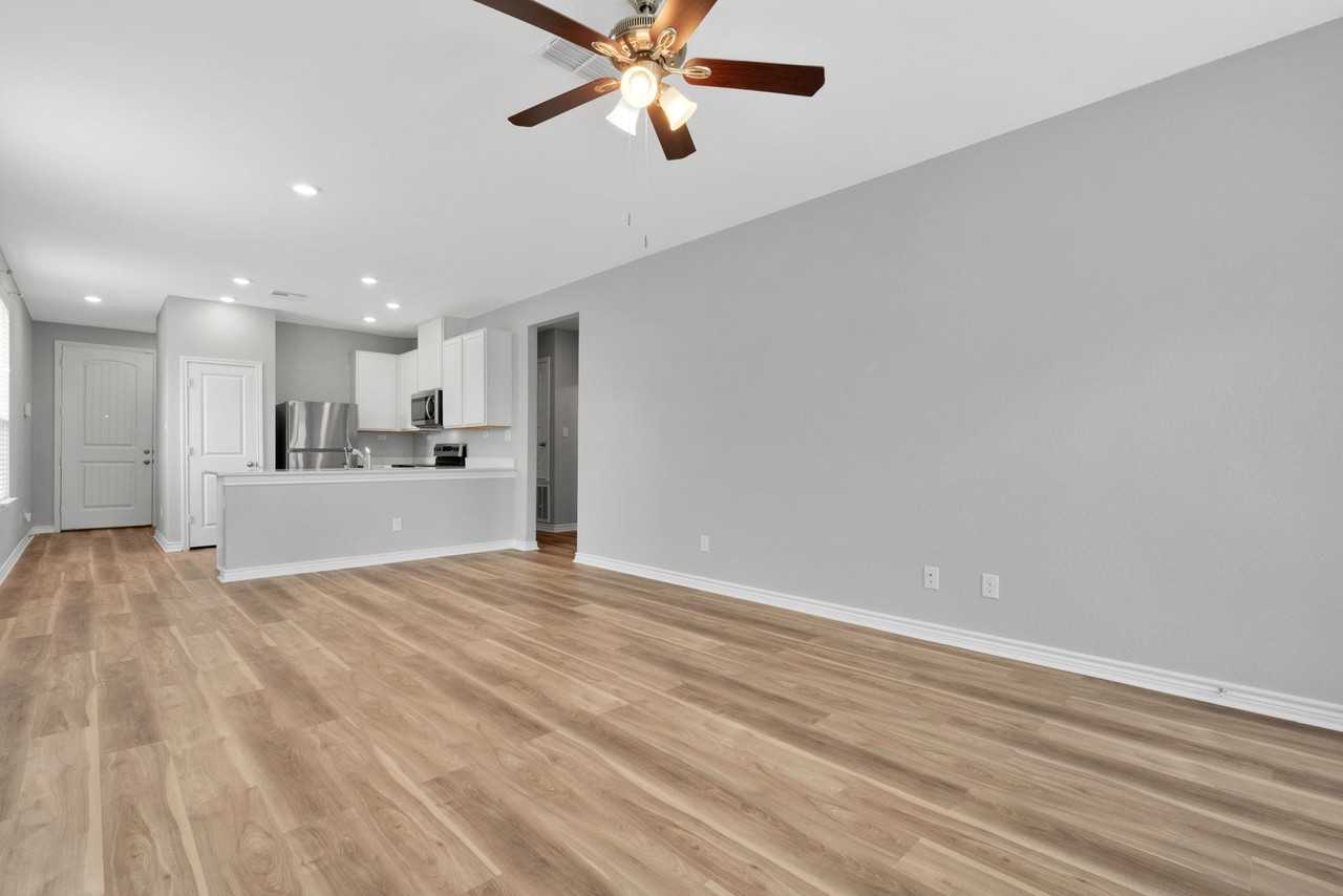 8326 Cactus Wren Hl - Photo 3 of 14