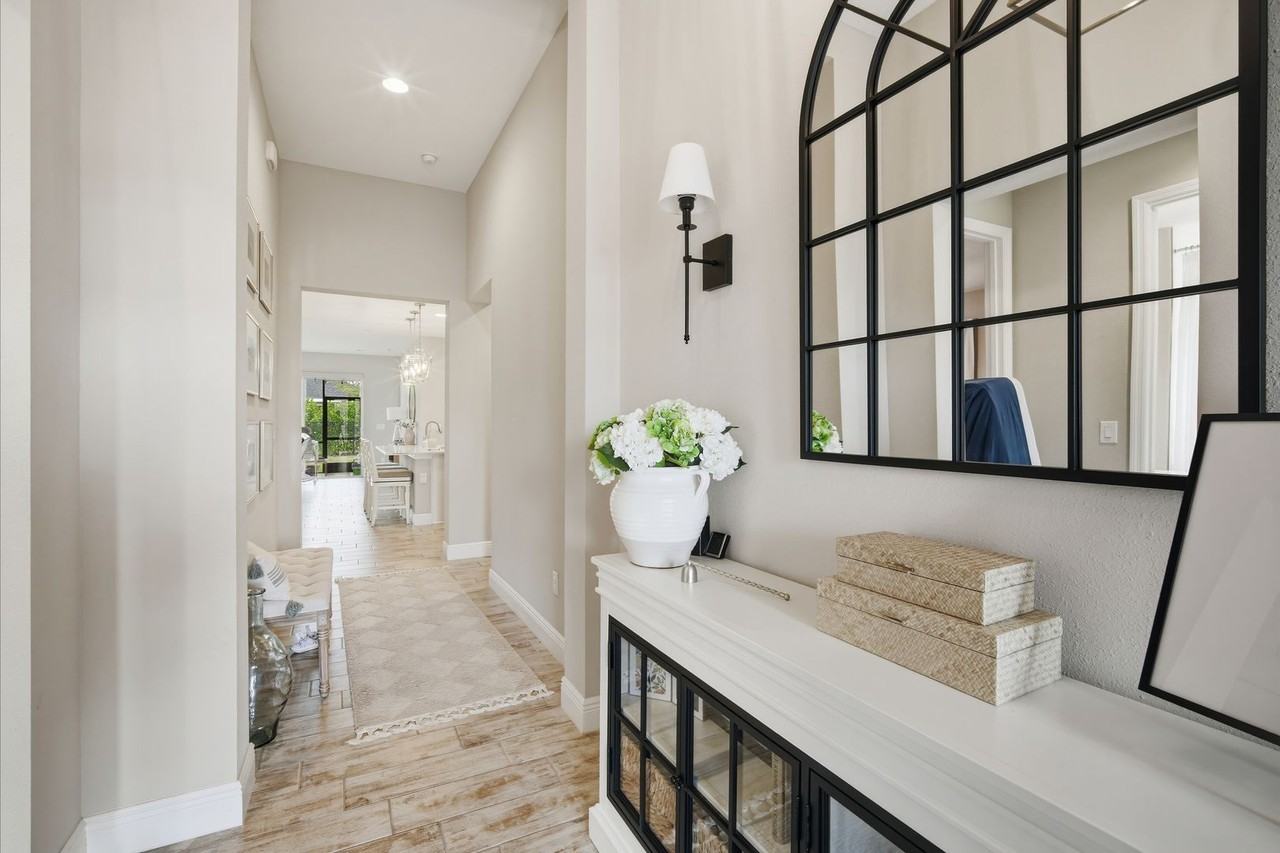 5450 Del Coronado Dr - Photo 5 of 28