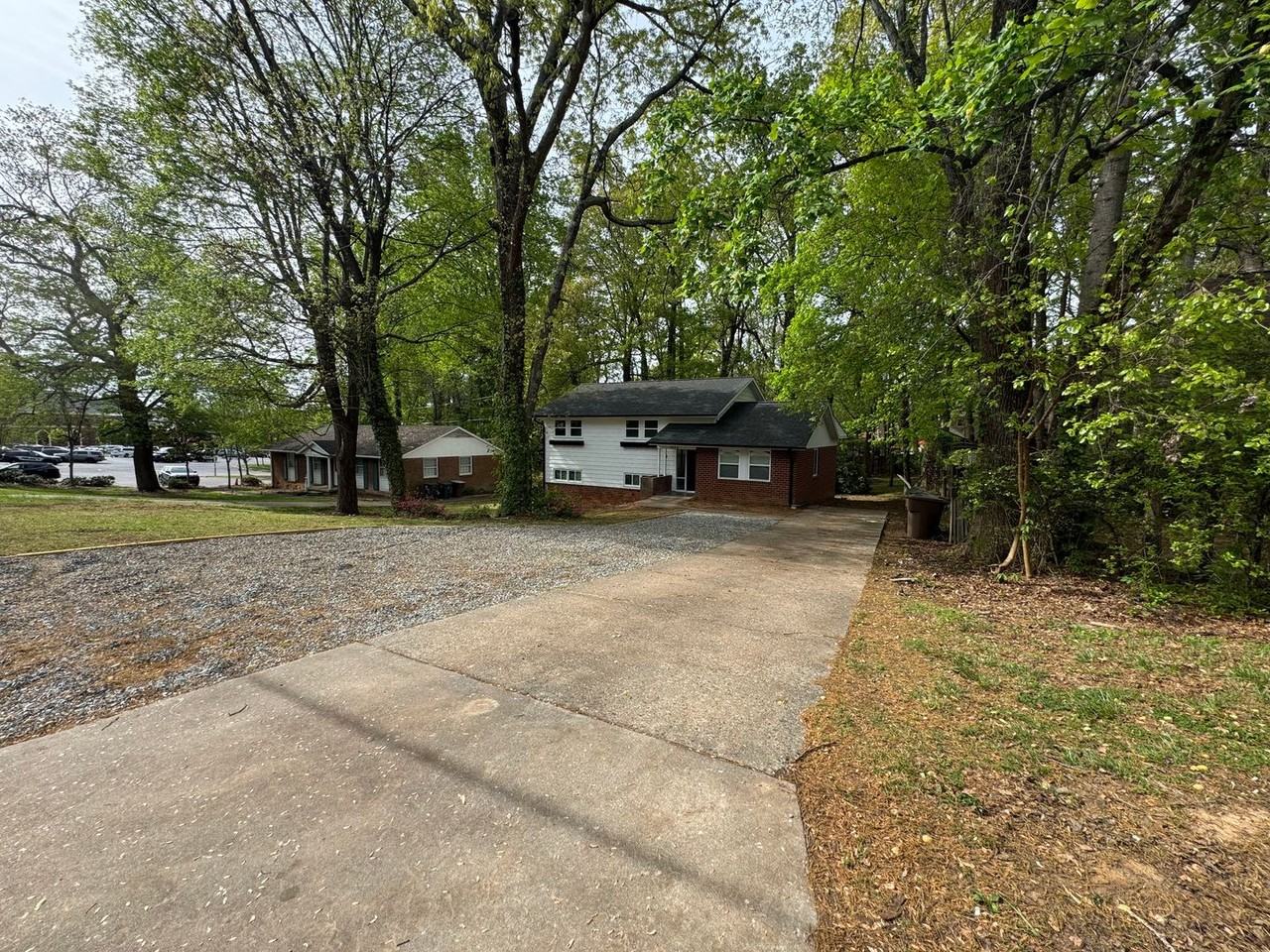 3523 Lawndale Dr - Photo 4 of 41