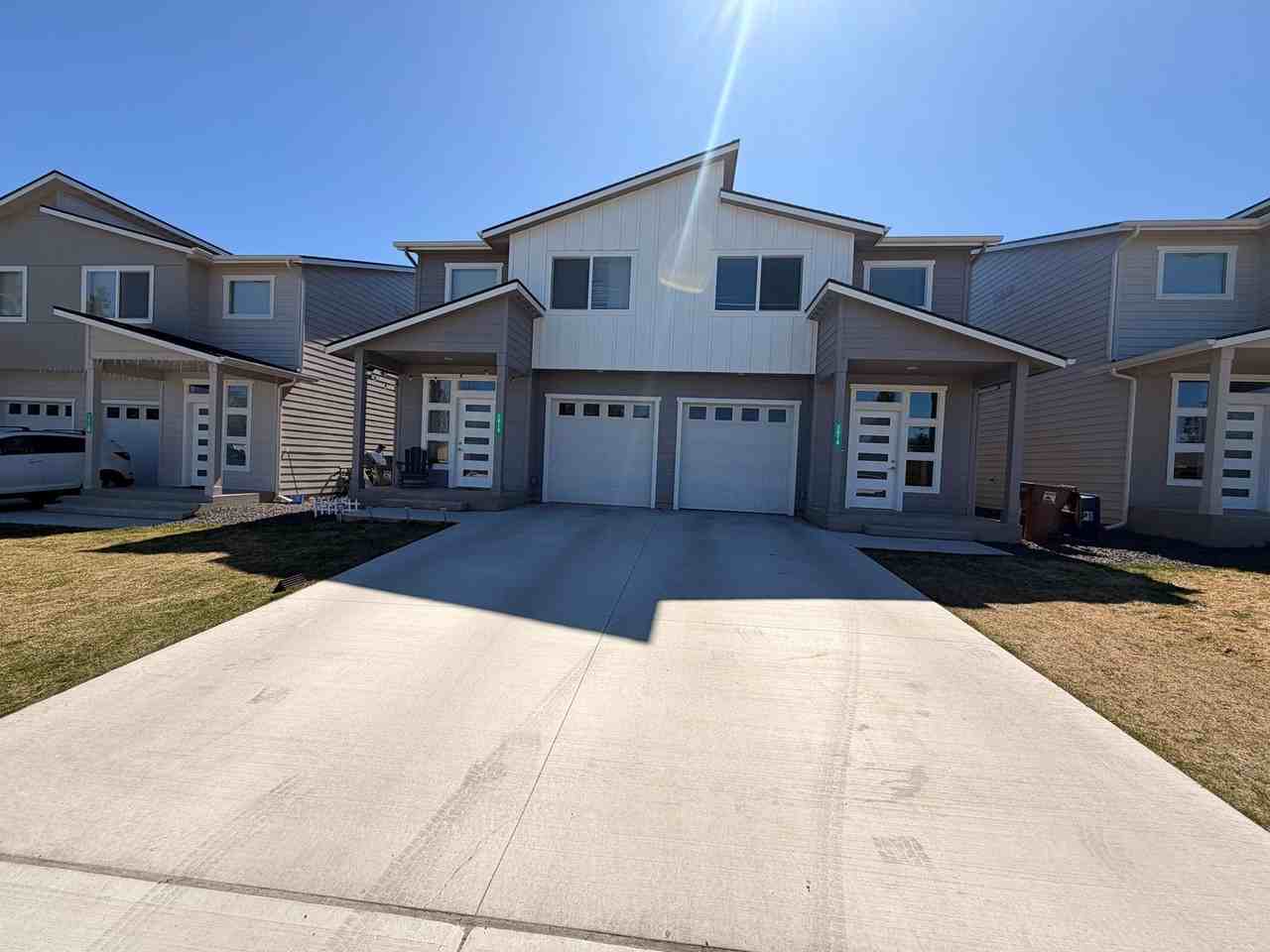 2016 East Vanetta Avenue - Photo 2 of 25