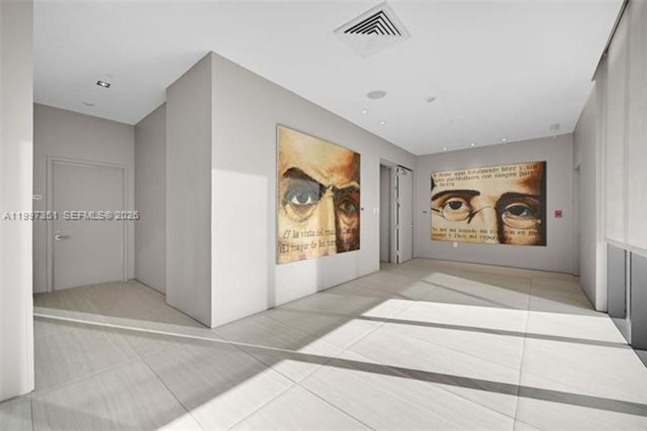 460 Ne 28th St #2908 - Photo 3 of 50