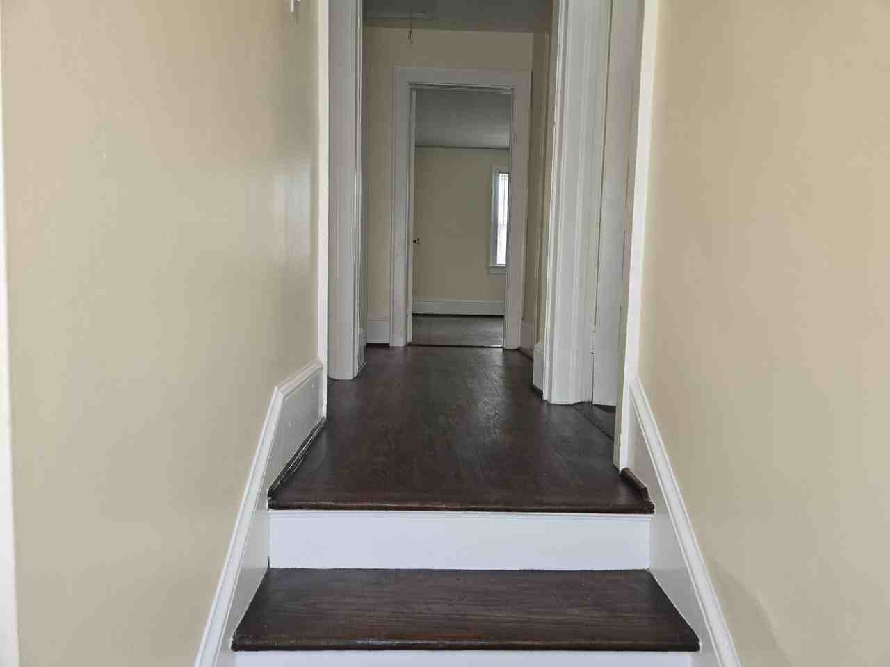 314 W Cedar St - Photo 2 of 20