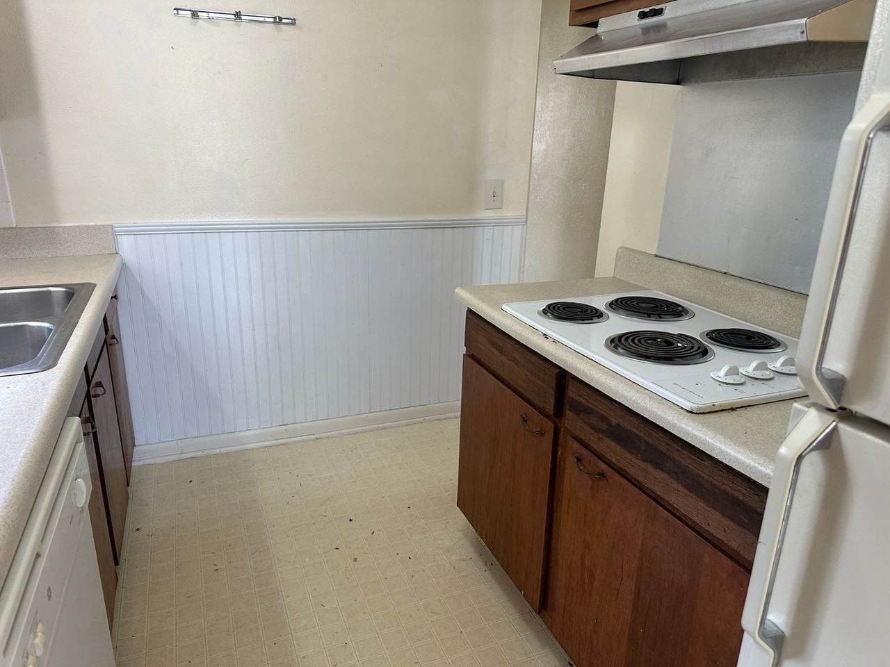 200 S Moss St - Photo 5 of 16