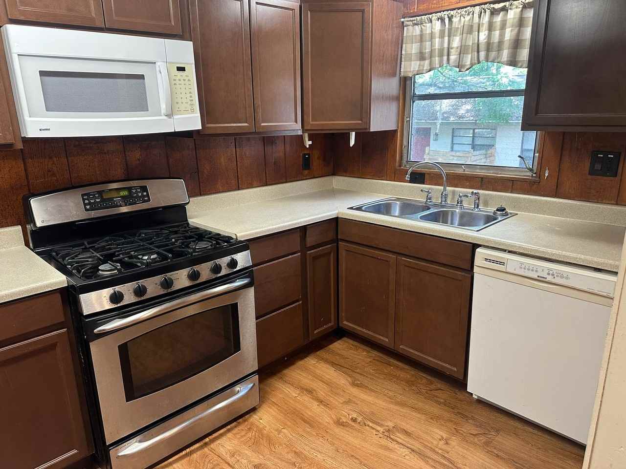 716 Marietta St - Photo 5 of 15