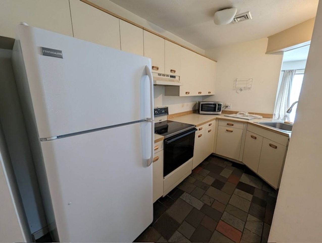 28 James St - Photo 2 of 15