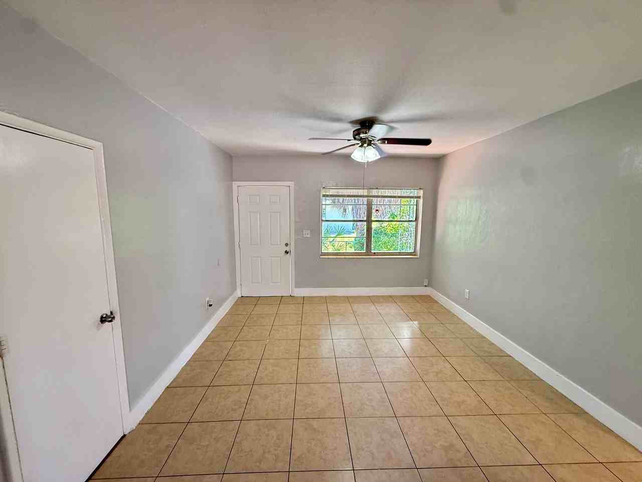 1467 Nw 53rd St #1 - Photo 5 of 30