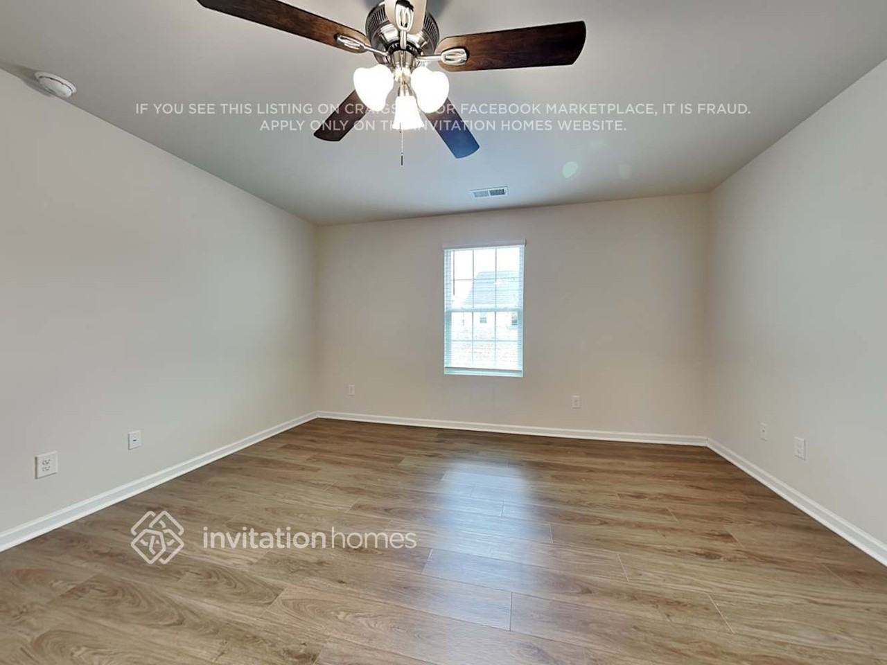 7304 Olive Coast St - Photo 4 of 22