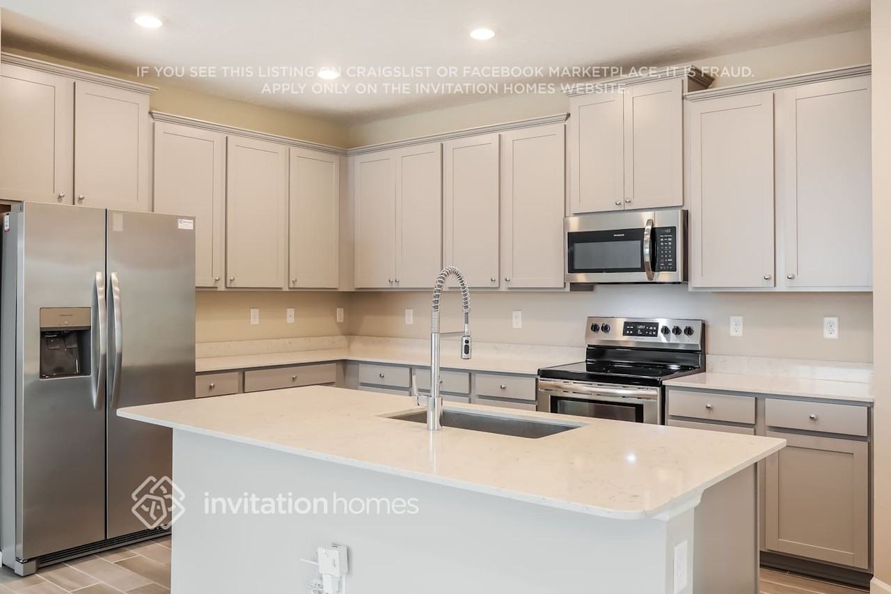 6337 Morning Bluff Dr - Photo 6 of 17