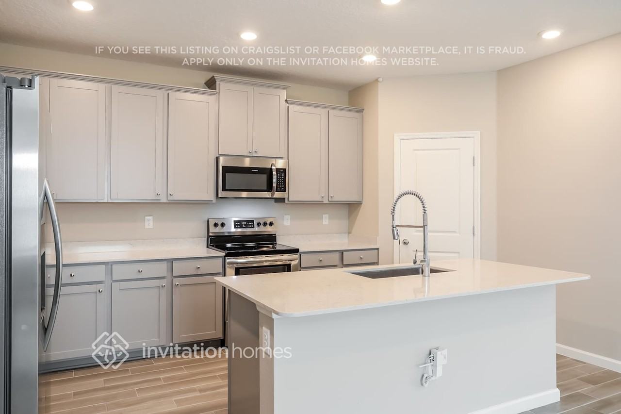 6337 Morning Bluff Dr - Photo 7 of 17