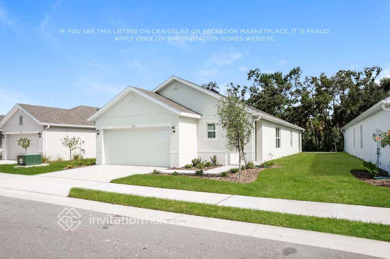 7980 Majestic Palms Ct - Photo 3 of 21