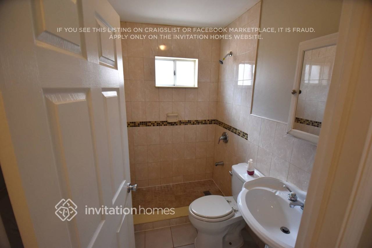 7550 W 30th Ave - Photo 5 of 8