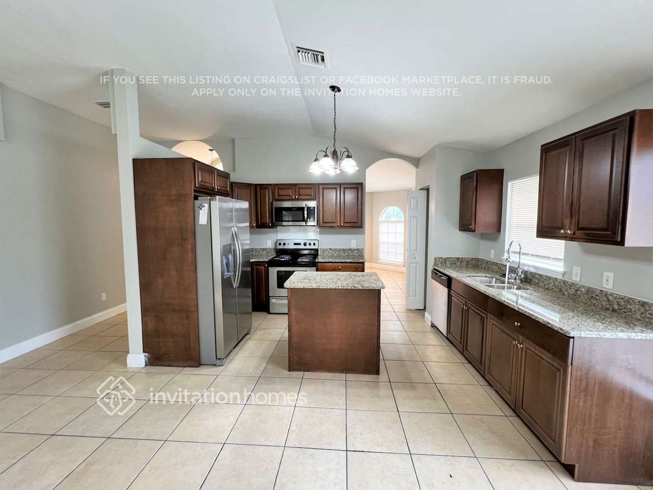 1835 Sw Dalmatian Ave - Photo 7 of 18