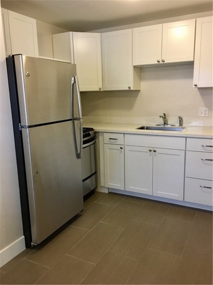 422 E Emerson Ave - Photo 3 of 13