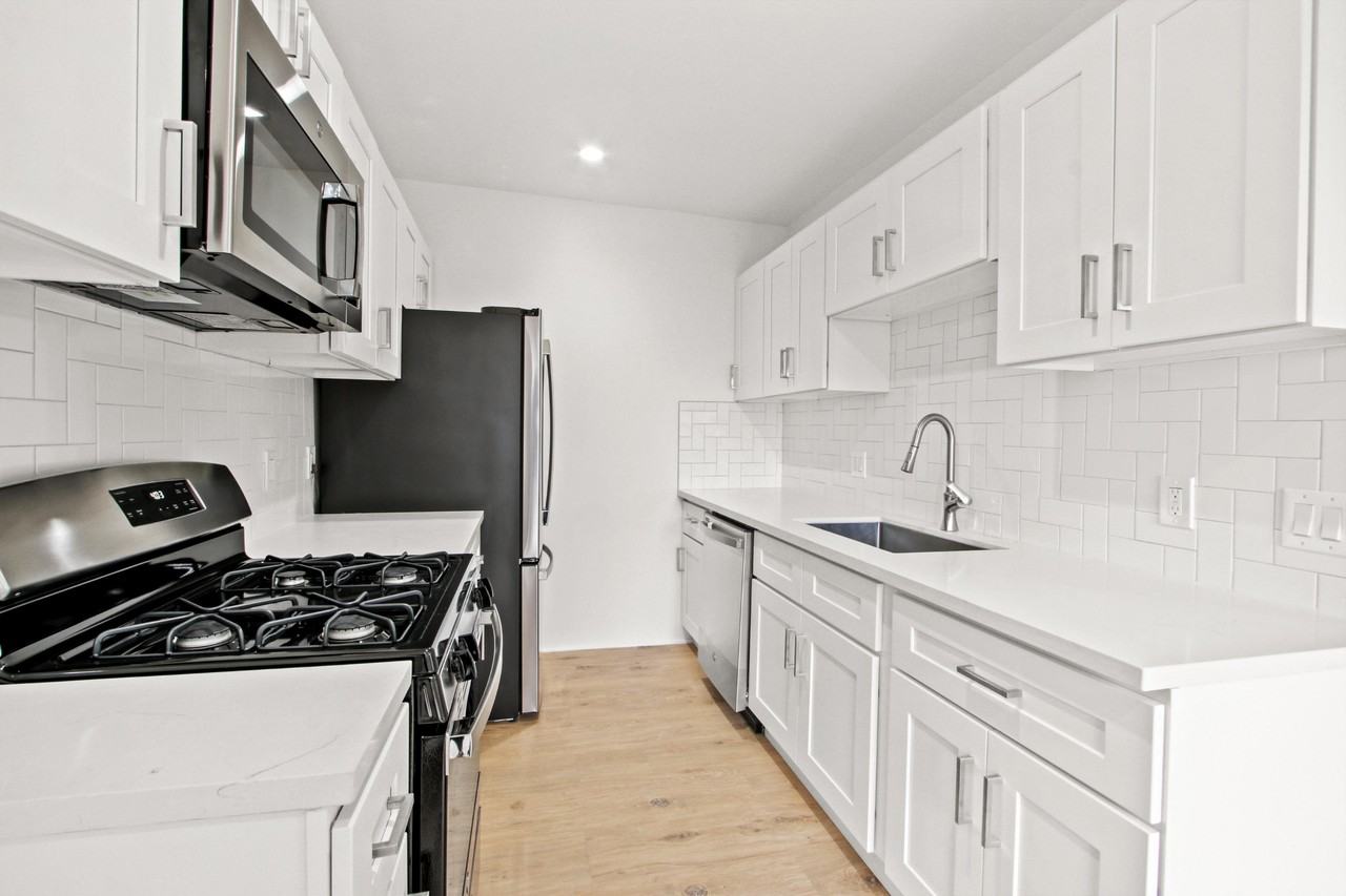 10795 Woodbine - Photo 5 of 13