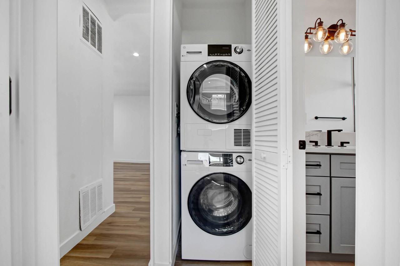 950 Venice Blvd. - Photo 5 of 35