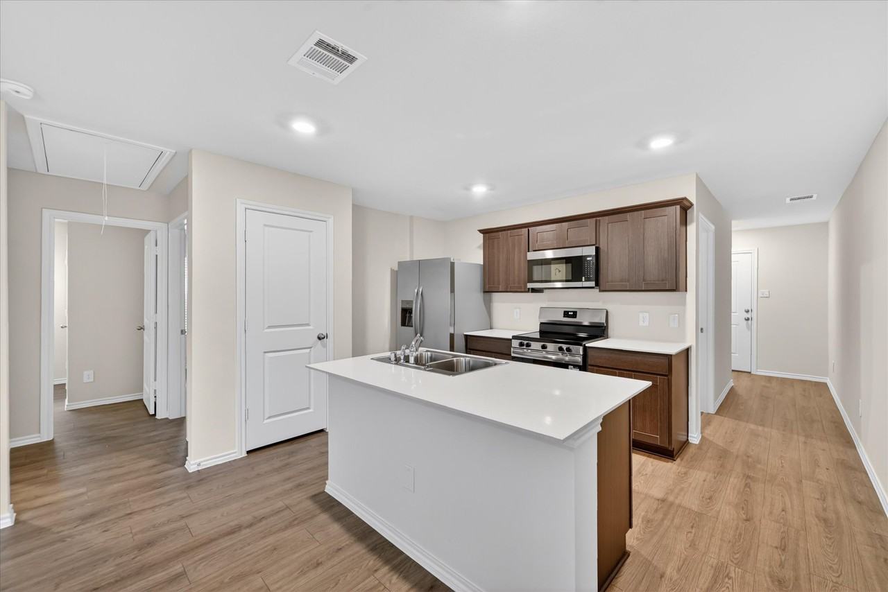 1113 Northfield Drive #1 - Photo 5 of 18