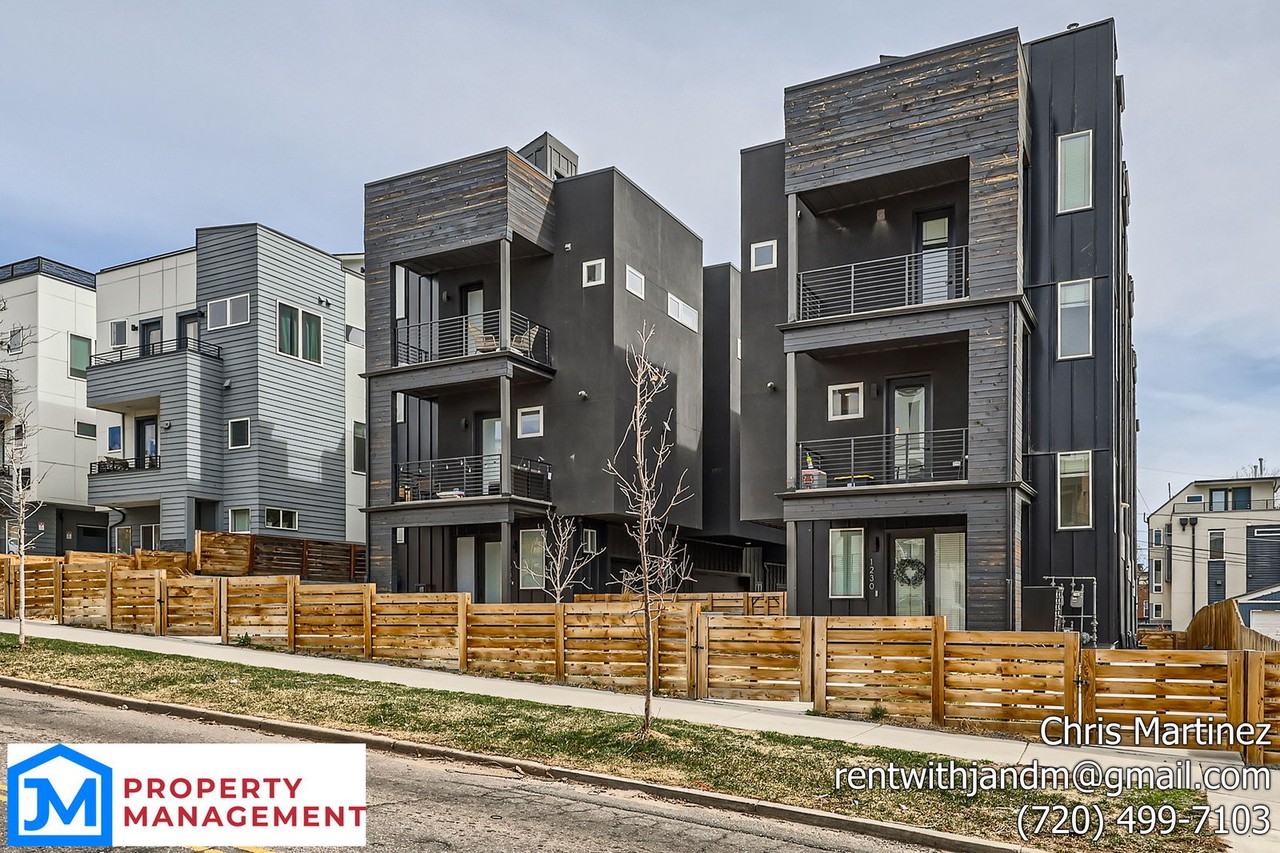 1230 Perry St #1 - Photo 7 of 22