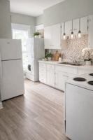 featured image of 2105 W Jackson St