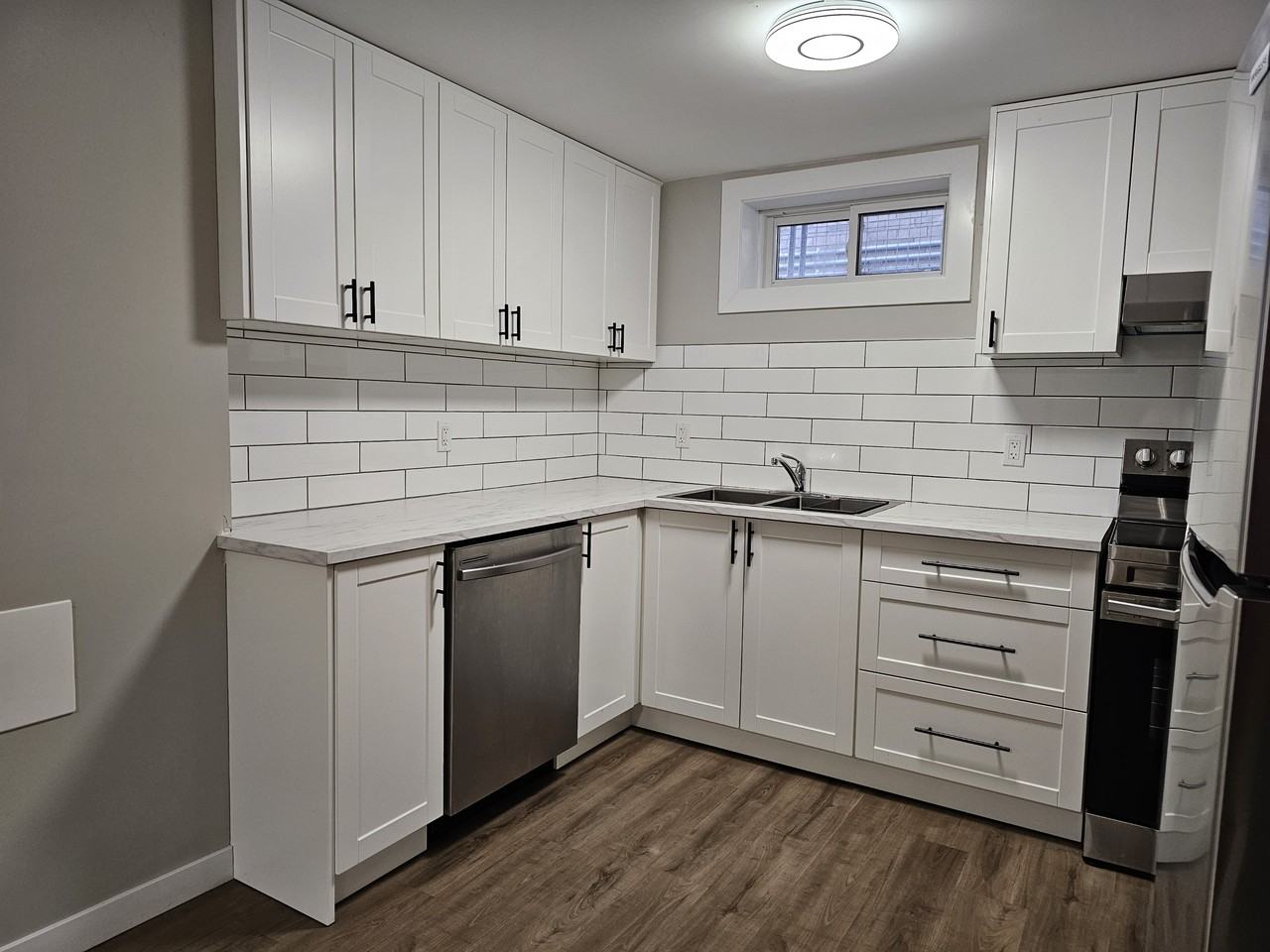 232 Vansickle Rd - Photo 4 of 11