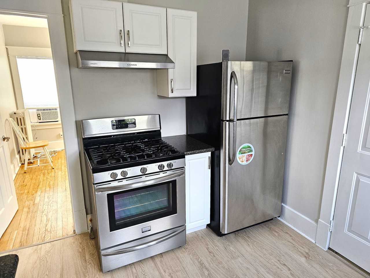 227 Bowen Rd - Photo 4 of 19