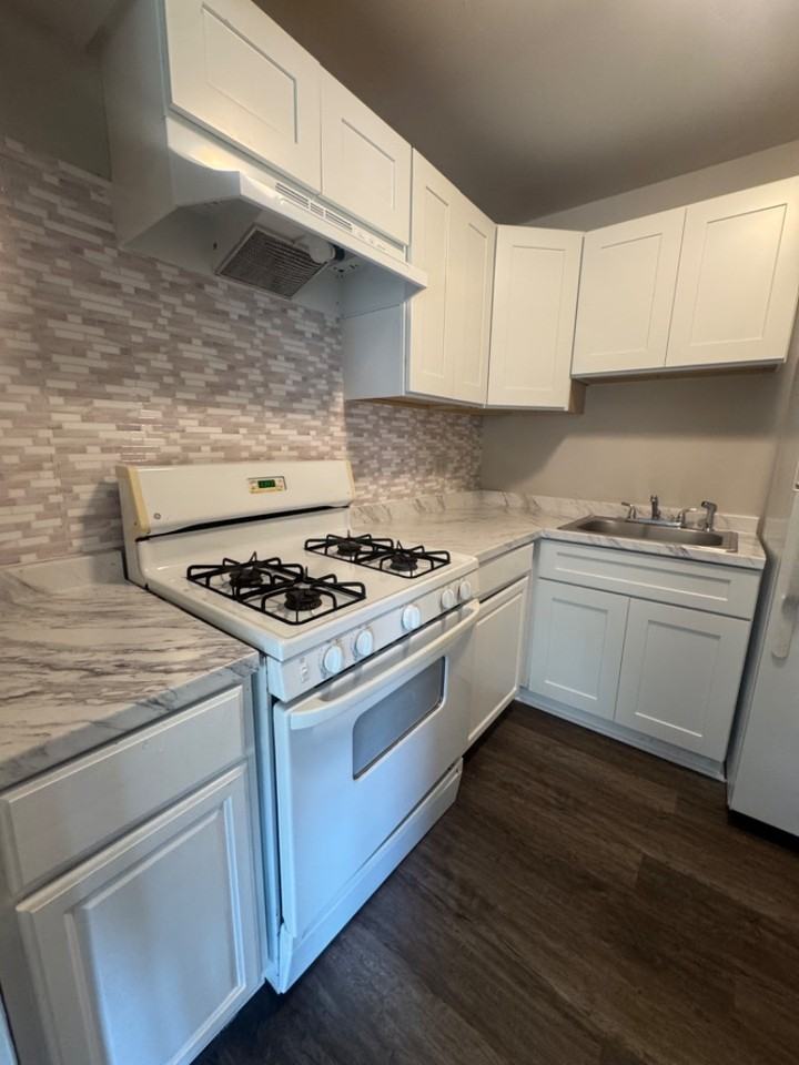 3421 Glen Avenue - Photo 5 of 6