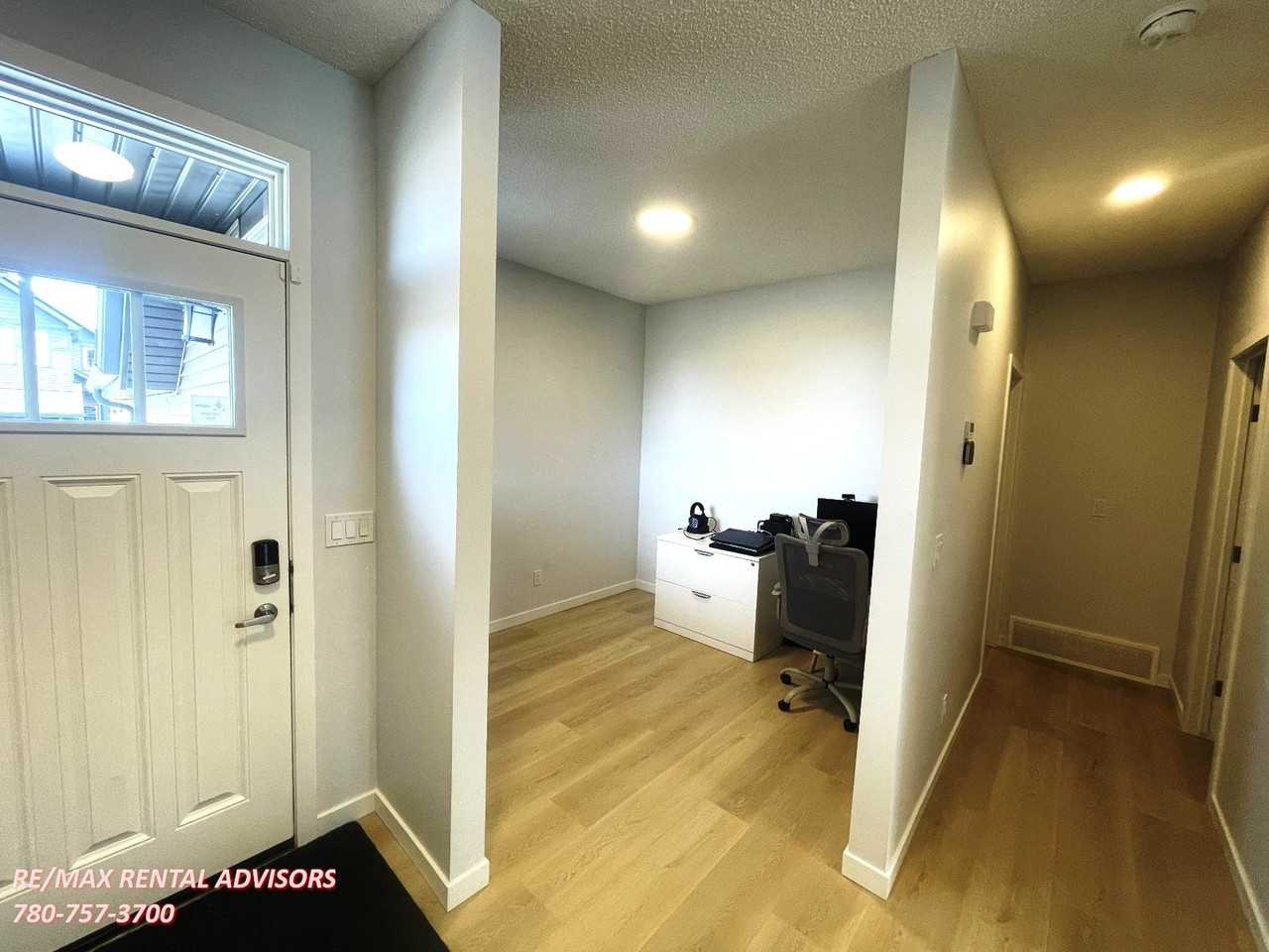 13052 212 St Nw - Photo 3 of 23