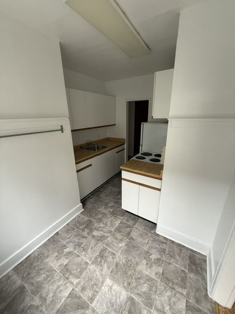 1305 West 15th Avenue - Photo 3 of 8