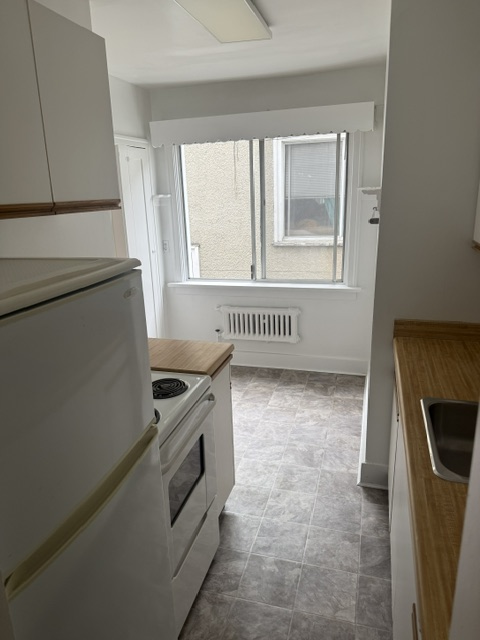 1305 West 15th Avenue - Photo 4 of 8