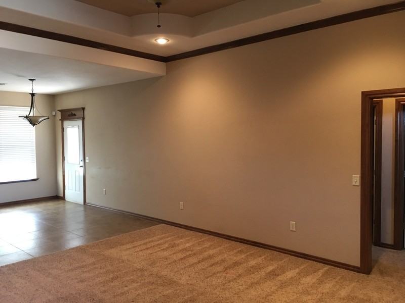 1213 Red Rock Dr #1 - Photo 3 of 18