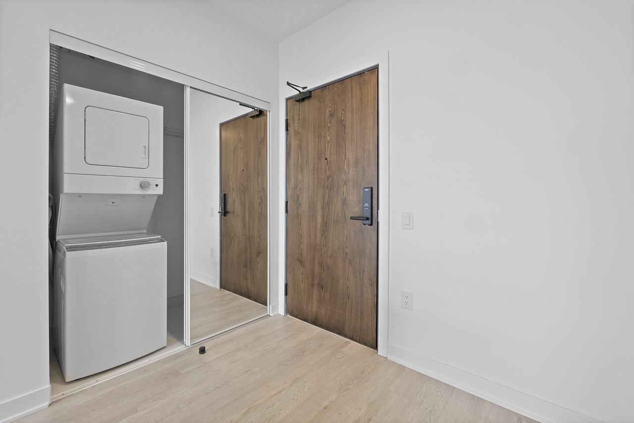 2782 Barton St E #608 - Photo 7 of 31